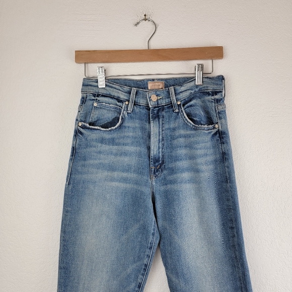 MOTHER The Desperado High Rise Flare Jeans in Secret Sister 27 - Picture 5 of 15
